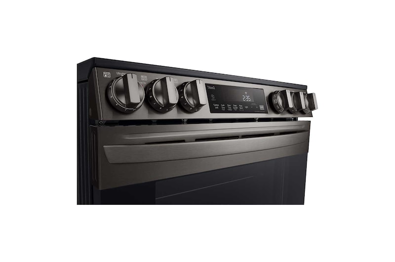 LG Cuisinière encastrable électrique intelligente de 6,3 pi³ en acier inoxydable noir équipé du Wi-Fi, d’une convection par ventilateur et de la technologie Air Fry et EasyClean<sup>MD</sup>., LSEL6333D