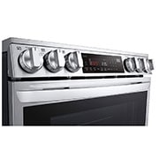 LG Cuisinière électrique intelligente encastrable de 6,3 pi³ avec Wi-Fi, technologie ProBake Convection<sup>MD</sup>, InstaView<sup>MC</sup> et Air Fry , LSEL6335F