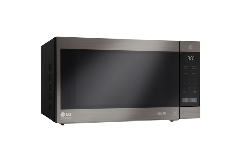 LG Four à micro-ondes de comptoir NeoChef<sup>MC</sup> de 2,0 pi<sup>3</sup> de la gamme LG STUDIO doté du système intelligent à inversion et de la fonctionnalité EasyClean<sup>MD</sup>, LSRM2085BD