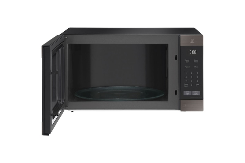 LG Four à micro-ondes de comptoir NeoChef<sup>MC</sup> de 2,0 pi<sup>3</sup> de la gamme LG STUDIO doté du système intelligent à inversion et de la fonctionnalité EasyClean<sup>MD</sup>, LSRM2085BD