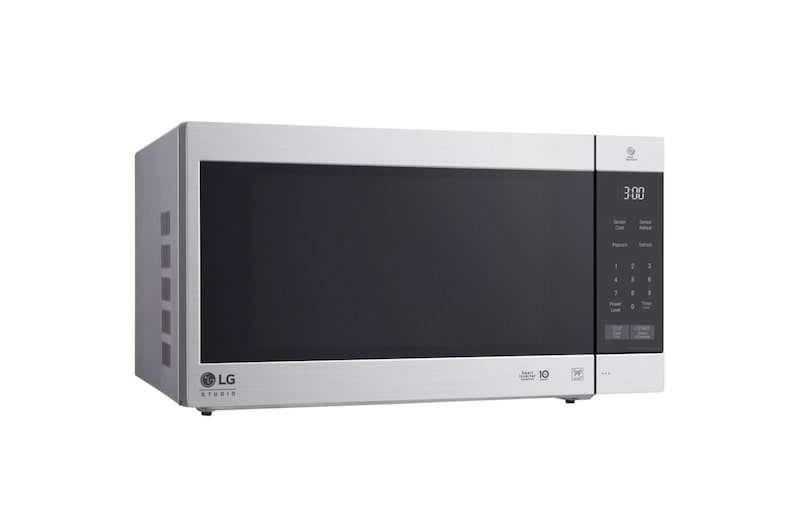 LG Four à micro-ondes de comptoir NeoChef<sup>MC</sup> de 2,0 pi<sup>3</sup> de la gamme LG STUDIO doté du système intelligent à inversion et de la fonctionnalité EasyClean<sup>MD</sup>, LSRM2085ST