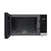 LG Four à micro-ondes de comptoir NeoChef<sup>MC</sup> de 0.9 pi3 avec onduleur intelligent et cuisson par capteur, MSER0990S