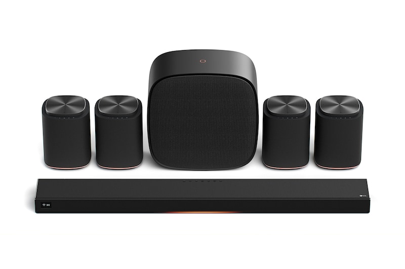 Vue avant de Système Immersive Quad Suite 7 du système Sound Suite de LG 4M7W7H7
