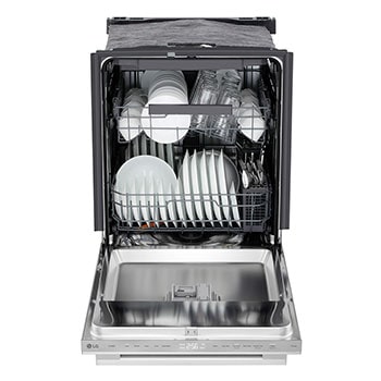 Front open view with vessels