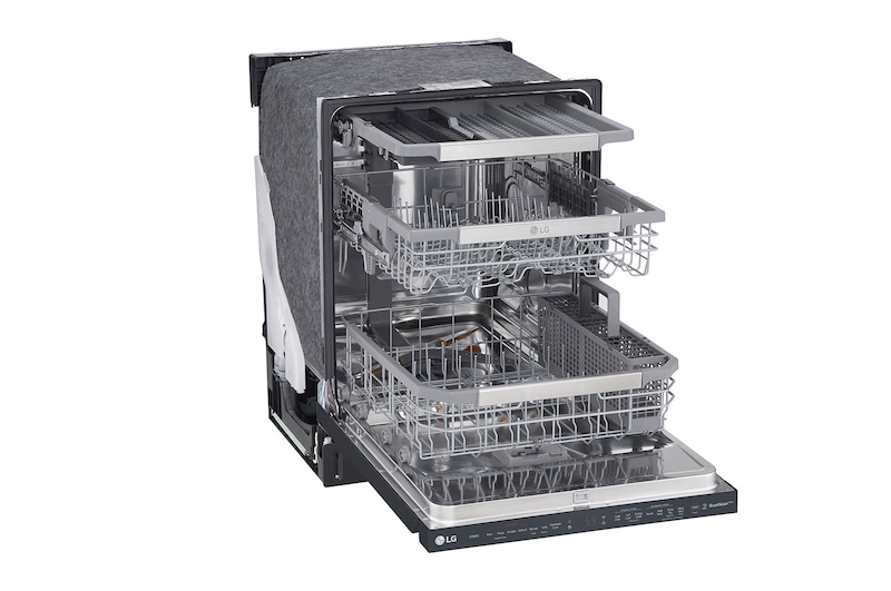 LG Lave-vaisselle noir mat à commandes sur le dessus avec TrueSteam<sup>MD</sup>, QuadWash<sup>MD</sup> et 3<sup>e</sup> panier, LDP6810BM