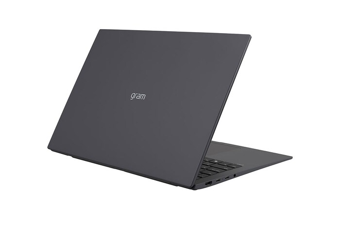 LG Ordinateur portable ultraléger LG gram de 16 po avec écran IPS WQXGA 16:10, plateforme Intel<sup>MD</sup> Core<sup>MD</sup> i7 Evo<sup>MC</sup> de 13<sup>e</sup> génération, Windows 11 Home, 32 Go de RAM, disque SSD de 1 To, noir, 16Z90R-K.AD78A9