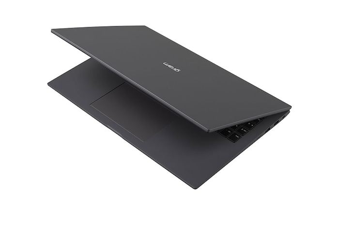 LG Ordinateur portable ultraléger LG gram de 16 po avec écran IPS WQXGA 16:10, plateforme Intel<sup>MD</sup> Core<sup>MD</sup> i7 Evo<sup>MC</sup> de 13<sup>e</sup> génération, Windows 11 Home, 32 Go de RAM, disque SSD de 1 To, noir, 16Z90R-K.AD78A9