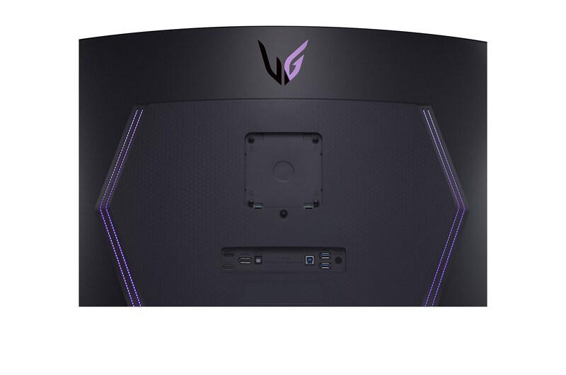 LG Moniteur de jeu incurvé UltraGear<sup>MC</sup> OLED WQHD avec taux de rafraîchissement de 240Hz et temps de réponse de 0,03ms (GàG) de 45 po, 45GR95QE-B