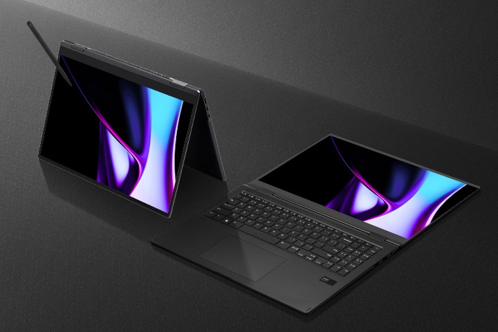 LG gram Pro 2-in-1, scène de groupe, mode tente et mode plat.