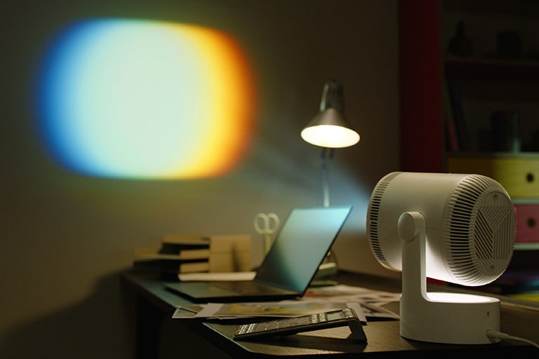 Le projecteur CineBeam de LG projette l’image B.