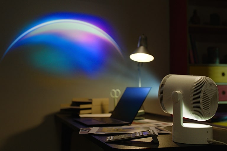 Le projecteur CineBeam de LG projette l’image C.