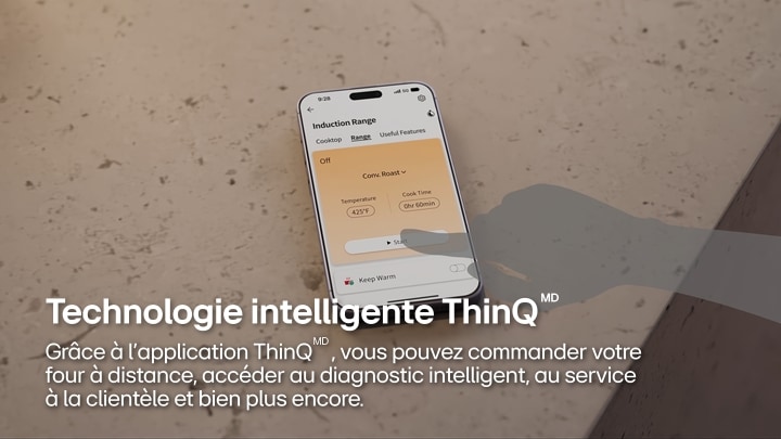 Grâce à l’application ThinQ(MD), vous pouvez jeter un coup d’œil à vos plats depuis le confort de votre canapé en surveillant le mode de cuisson et le temps restant. Vous pouvez même utiliser la fonction de commande vocale puisque votre appareil fonctionne avec l’Assistant Google et Alexa d’Amazon.