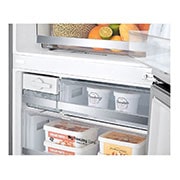 LG Réfrigérateur de 28 po à profondeur de comptoir d’une capacité de 15 pi³, avec congélateur au bas, fonctionnalité Refroidissement+ de la porte et tablette rabattable, LBNC15231V