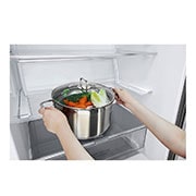 LG Réfrigérateur de 28 po à profondeur de comptoir d’une capacité de 15 pi³, avec congélateur au bas, fonctionnalité Refroidissement+ de la porte et tablette rabattable, LBNC15231V