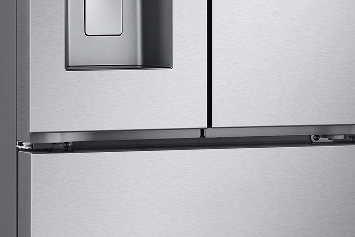 Portes à panneaux plats avec poignées dissimulées