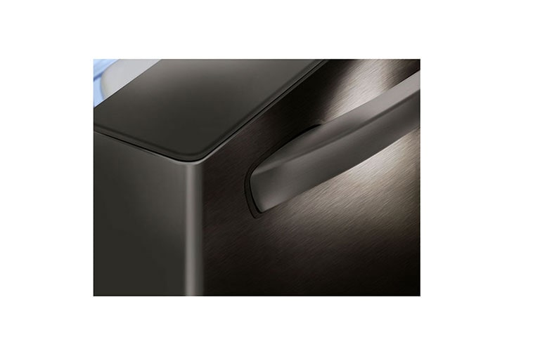 LG Réfrigérateur de 30 po d’une capacité de 22 pi<sup>3</sup>, doté d’une porte à deux battants et d’un distributeur d’eau, LFD22786SD
