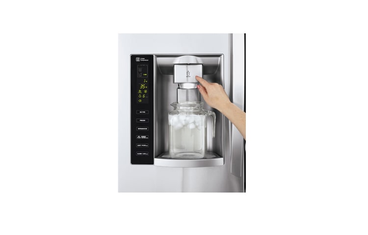 LG Réfrigérateur de 36 po d’une capacité de 24,7 pi 3 avec porte à deux battants et compresseur linéaire, LFX25974ST
