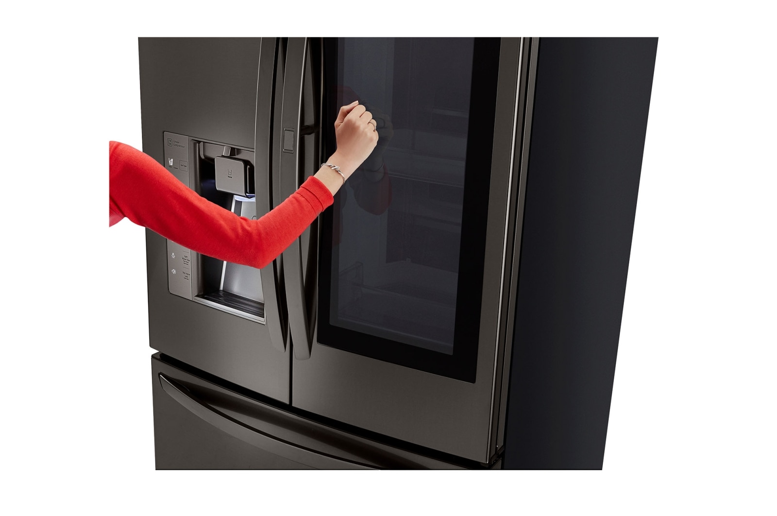 LG Réfrigérateur de 36 po à profondeur de comptoir, d’une capacité de 24 pi<sup>3</sup>, en acier inoxydable noir et doté d’une porte à deux battants avec Porte dans la porte<sup>MD</sup> et technologie InstaView<sup>MC</sup>, LFXC24796D