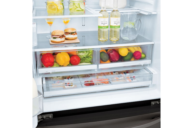 LG Réfrigérateur de 28 pi3 doté de 3 portes, dont une porte à deux battants, de la gamme en acier inoxydable noir de LG, LFXS28968D