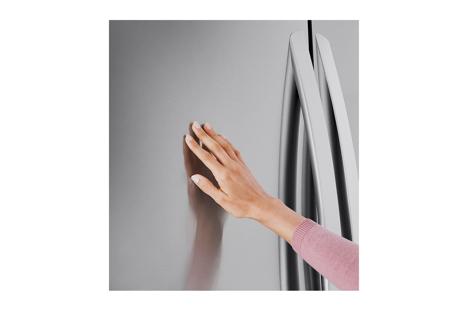 LG Réfrigérateur intelligent à Counter Depth MAX<sup>MC</sup> de 27 pi³ avec distributeur d’eau intégré, LRFLC2706S