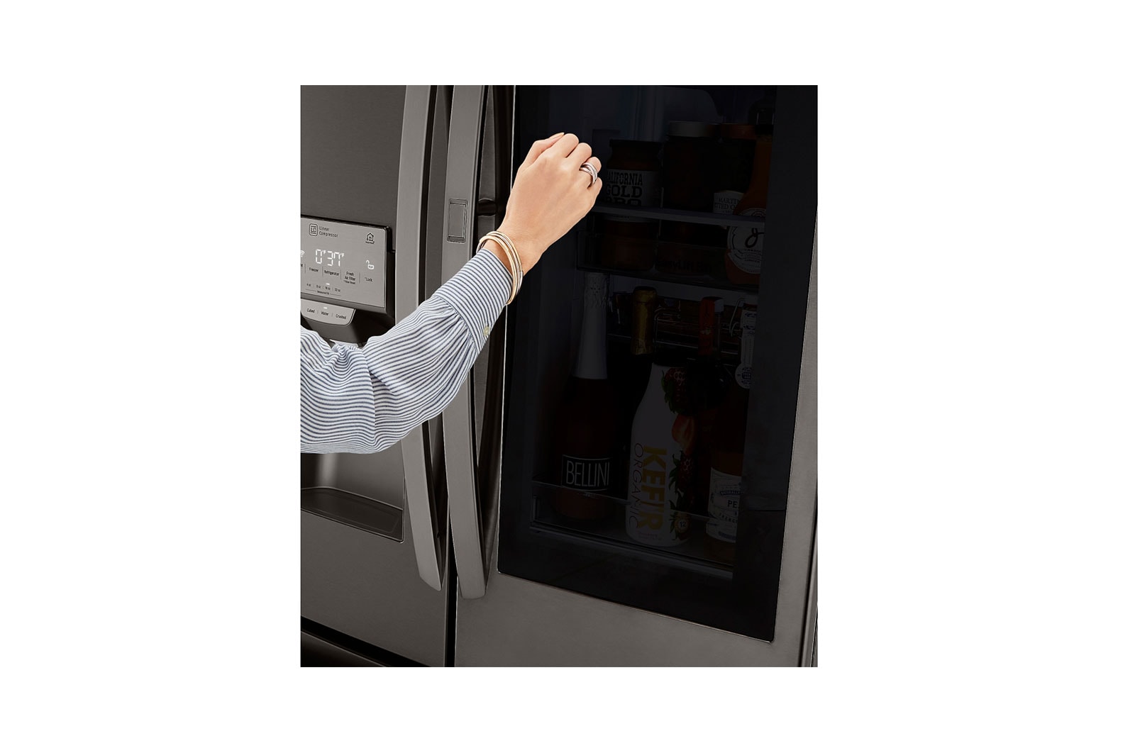 LG Réfrigérateur de 36 po avec Porte dans la porte<sup>MD</sup>, technologie InstaView<sup>MD</sup> et machine à glaçons Craft Ice, LRFVS3006D