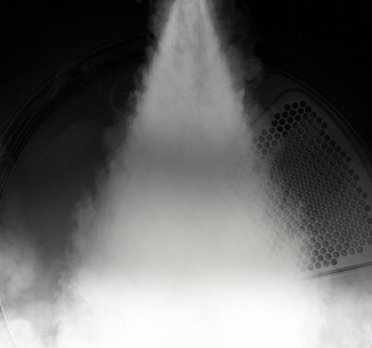 Soin avancé des vêtements avec de la vapeur générée avec plus de puissance et de rapidité et en plus grande quantité.