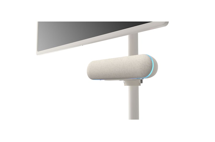 Gros plan sur la vue à un angle de 45 degrés du haut-parleur fixé sur le StanbyME de LG, avec éclairage d’ambiance menthe activé