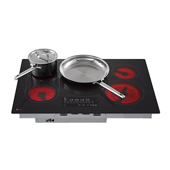 Front_LightOn_Cookware