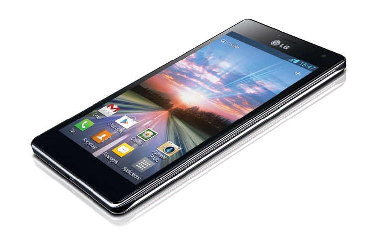 LG Puissant, rapide, précis et efficace. LG Optimus 4X HD, LGP880G