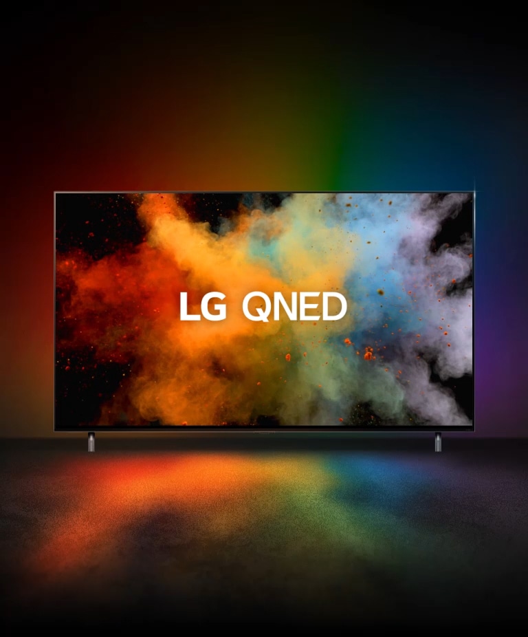 Les mouvements des textes QNED et NanoCell se recoupent et explosent en une poudre de couleur. Le logo QNED miniLED de LG apparaît sur le téléviseur.