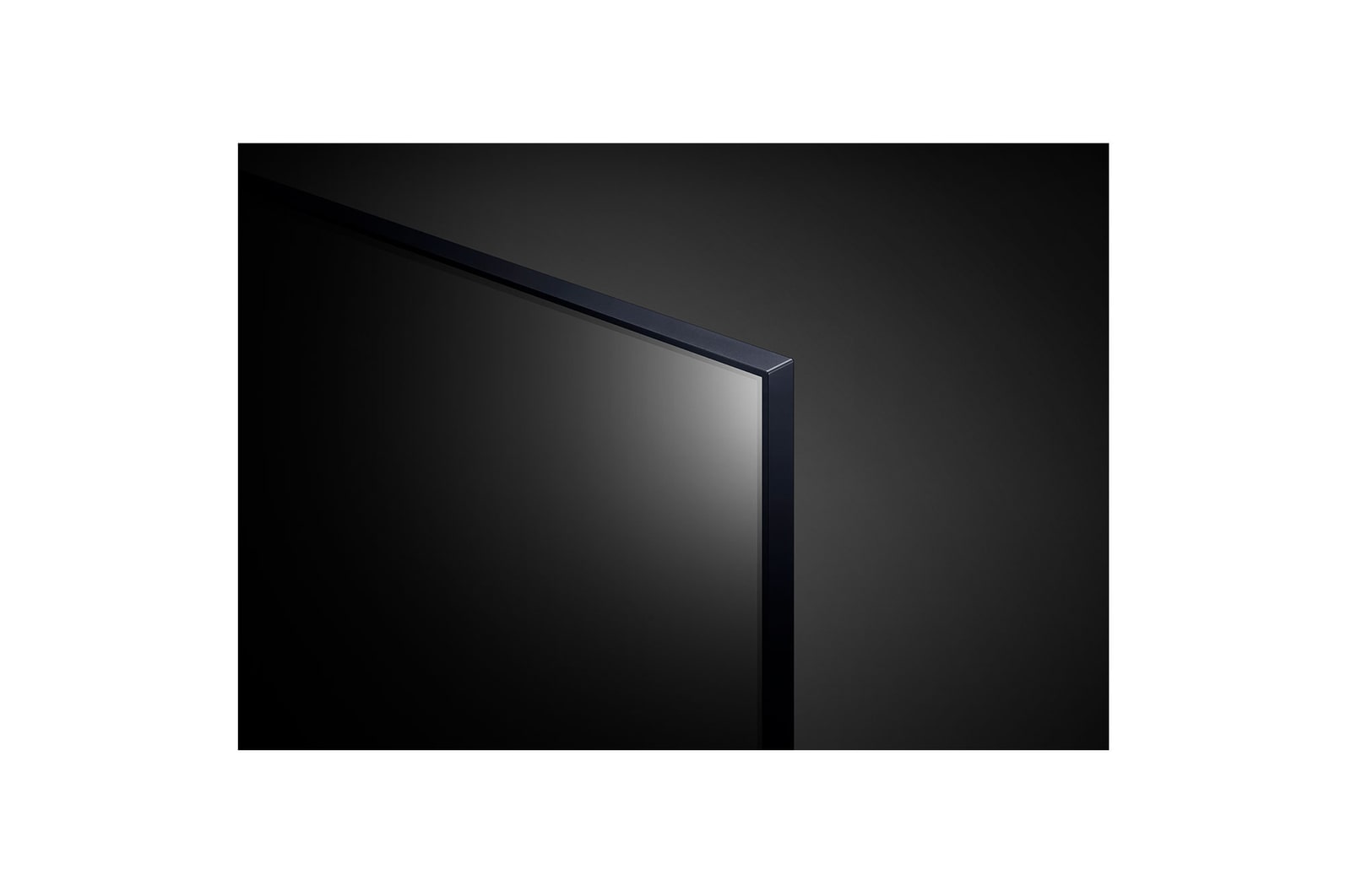 Gros plan du bord supérieur du LG UHD TV, UT70