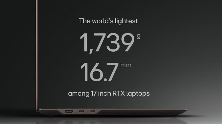 Cette image montre le portable LG Gram Pro mettant en valeur son design léger et mince, avec un poids de 1 739 g et une épaisseur de 16,7 mm parmi les portables RTX de 17 pouces.	
