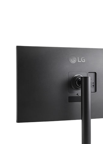 One Click Stand permet une installation facile du moniteur, sans nécessiter d’équipement supplémentaire.