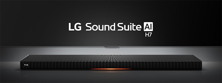LG Sound Suite H7 Soundbar mit einem schlanken, eleganten schwarzen Design, der auf einer Oberfläche unter einem Scheinwerfer angezeigt wird