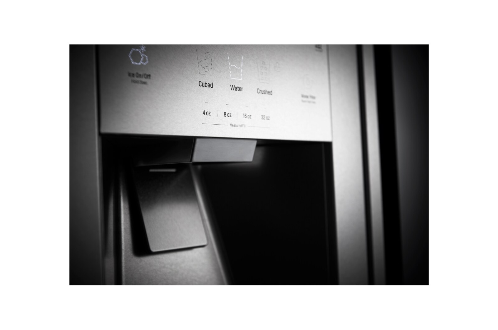 LG SIGNATURE InstaView Door-in-Door™ | Auto Open Door™ | Centum System | 643 L Kapazität, LSR100