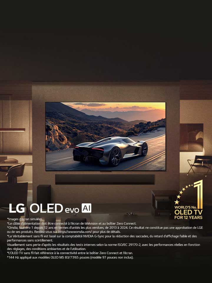Salon élégant avec la TV LG OLED evo M5 fixée au mur. Une LG Soundbar est en dessous. Boîtier Zero Connect placé sous une table d’appoint. Aucun câble n’est visible, mettant en valeur la technologie Véritablement sans fil de la TV. L’emblème OLED TV numéro un mondial depuis 12 ans et le logo LG OLED evo AI sont visibles. 
