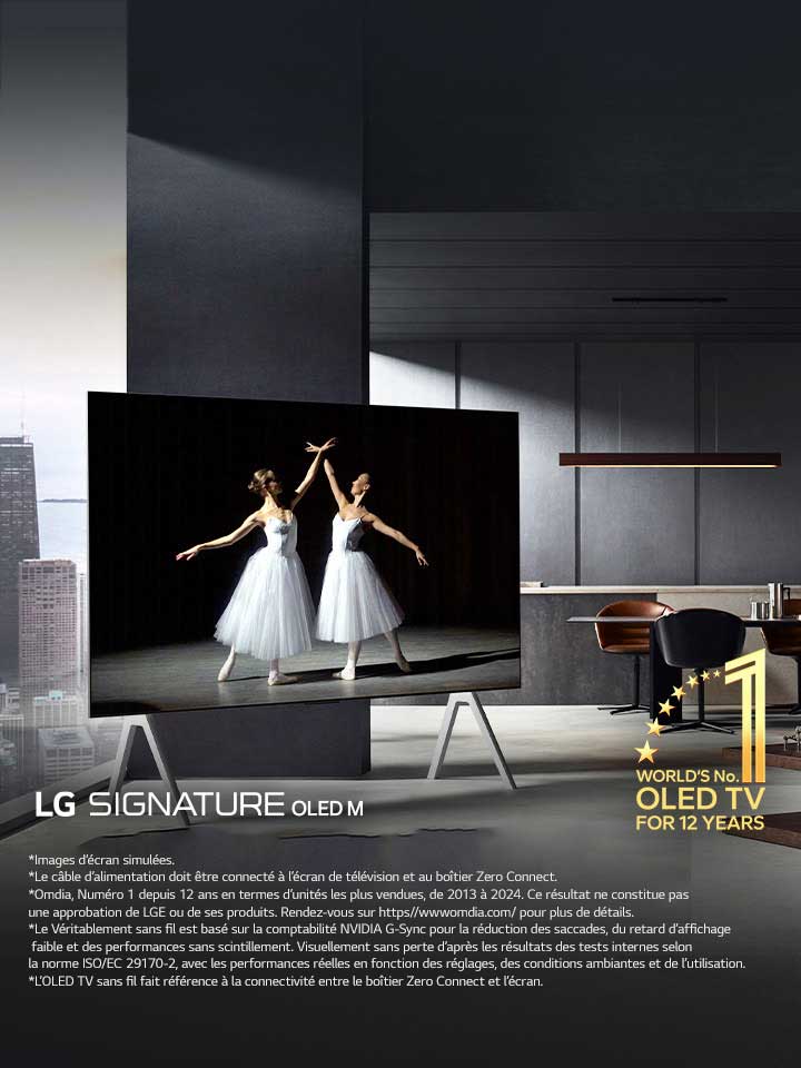 Un espace de vie haut de gamme avec la LG OLED Signature M5 sur un support de TV. L’écran semble énorme. Aucun câble n’est visible, mettant en valeur la technologie Véritablement sans fil de la TV. L’emblème OLED TV numéro un mondial depuis 12 ans et le logo LG OLED Signature M sont visibles.