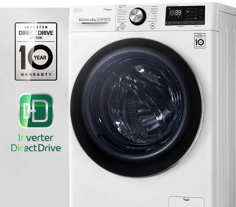 Vue du dessus du lave-linge avec un panneau de commande et à ses côtés le logo de garantie 10 ans et le logo d’Inverter DirectDrive. Les logos sont baignés d’une fine lumière qui les fait briller.
