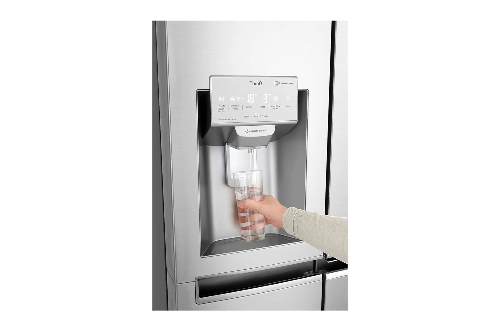 LG Côte à côte avec InstaView Door-in-Door™ | Capacité de 601 litres | Distributeurs de glace, de glace pilée et d'eau | Alimentation en eau fixe | Total sans gel | DoorCooling+™ | ThinQ®, GSX960NECE