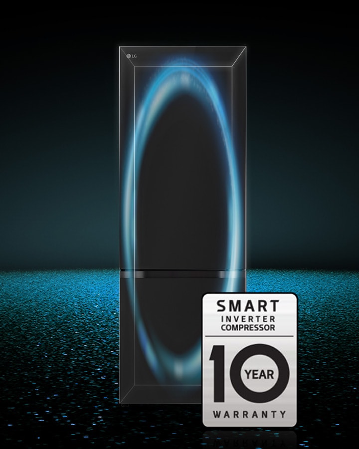 El aire frío gira en el interior de un Bottom Freezer LG. Al lado, el logotipo de 10 años de garantía del compresor inverter inteligente.