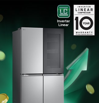  Refrigerador frente a flechas ascendentes y monedas amontonadas