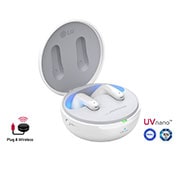 La base abierta en un ángulo de 15 grados con la iluminación ambiental encendida y los logotipos UVnano y Plug&wireless