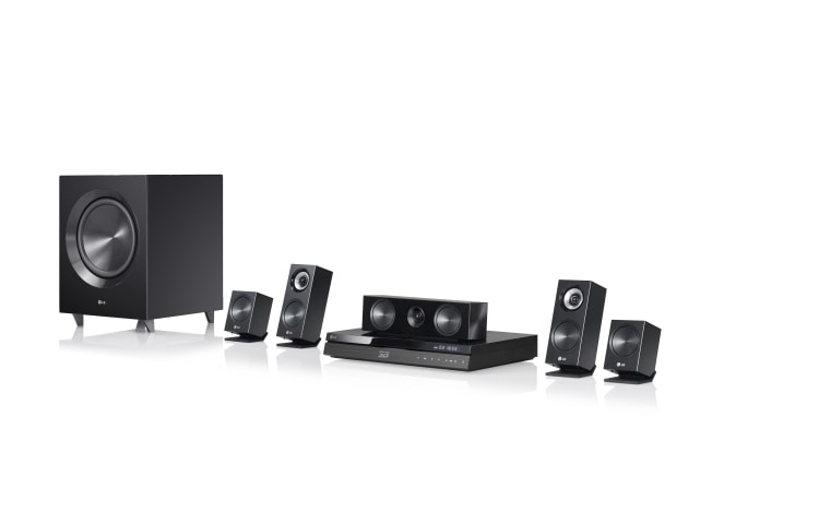 Vista frontal de Blu-Ray Home Theater 3D de 1.100 W potencia, parlantes satélitales, con Full HD y Full Conectividad BH7220B