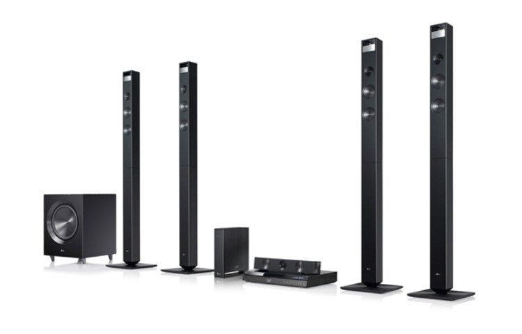 Vista frontal de Disfrute de Imagen y Sonido 3D como nunca antes lo ha experimentado. La técnología del Blu-ray Home Theater soporta Full HD 1080p y Dolby True HD con excepcional nitidez. BH9520TW