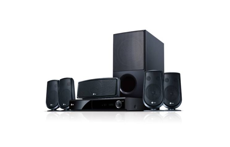 Vista frontal de DVD Home Theater de 850W de potencia, Imagen HD 1080p (upscaling), HDMI, Divx, USB Direct Recording HT806ST