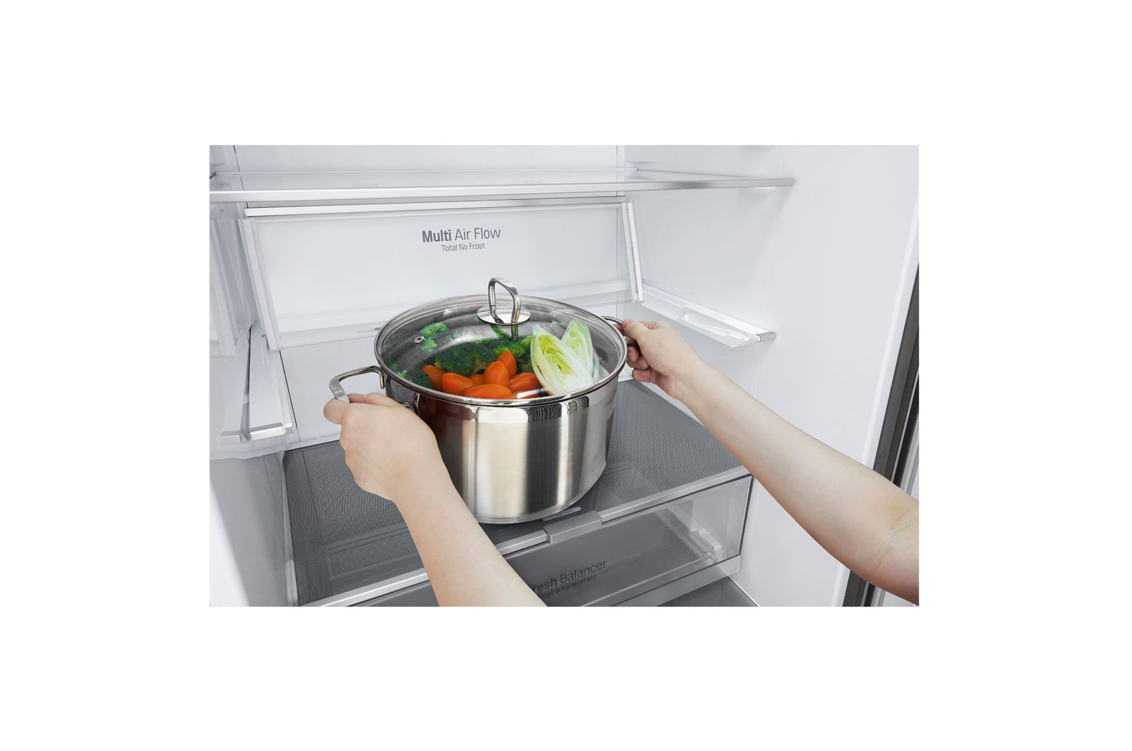 LG Refrigerador Bottom Freezer con Motor Inverter Linear Compressor y capacidad total de 442 Litros, LB45TGT