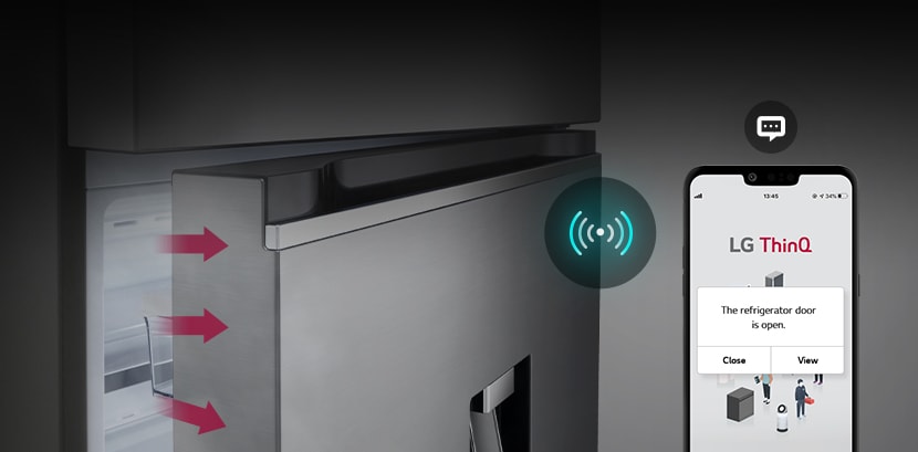 La puerta del refrigerador lg aparece ligeramente abierta y la pantalla de un smartphone muestra una notificación de la aplicación lg thinq. La imagen destaca la función de alerta inteligente del refrigerador, que avisa a los usuarios si la puerta se queda abierta.	