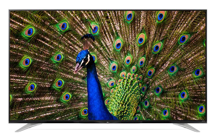 Vista frontal de LG UHD 4K TV 79” UF7700 79UF7700