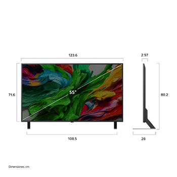 Una joven y un perro sentados frente a un LG QNED TV colocado en una pared en el que se ven tres elefantes caminando hacia fuera por encima de la LG Soundbar. El título habla de cómo las escenas son más emocionantes en una pantalla gigante.