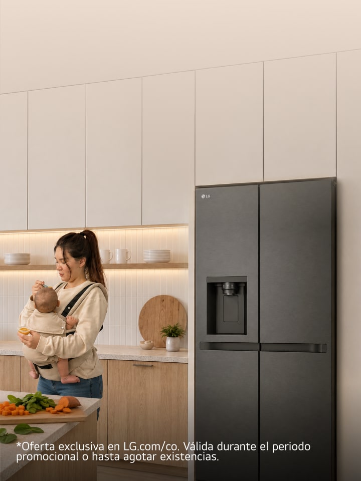 Una imagen clave de estilo de vida que muestra las rutinas cotidianas en el hogar con electrodomésticos LG. *Oferta exclusiva en LG.com/co. Válida durante el periodo promocional o hasta agotar existencias.